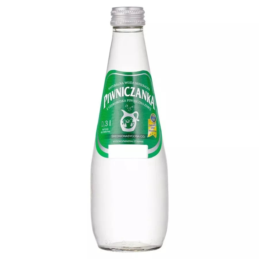 PIWNICZANKA Naturalna woda mineralna  średnionasycona CO2 0,3l
