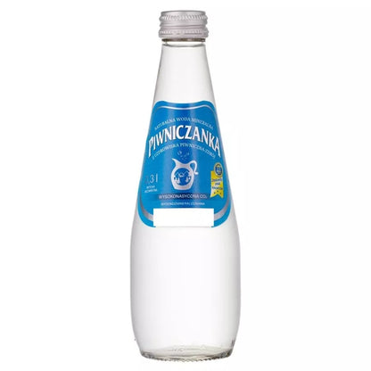 PIWNICZANKA Naturalna woda mineralna wysokonasycona CO2 0,3l